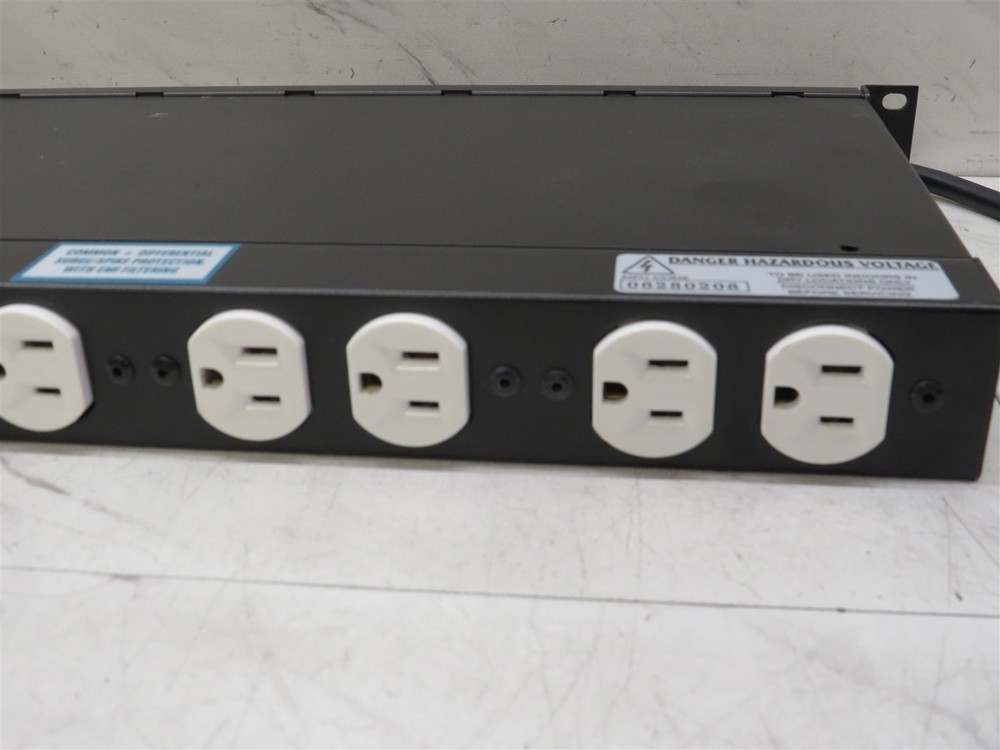 Middle Atlantic PD-915R Power Distribution Unit