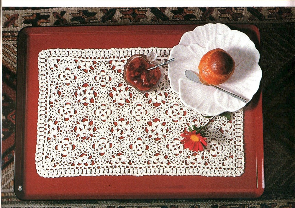 A Royal Tradition | Coats & Clark 309