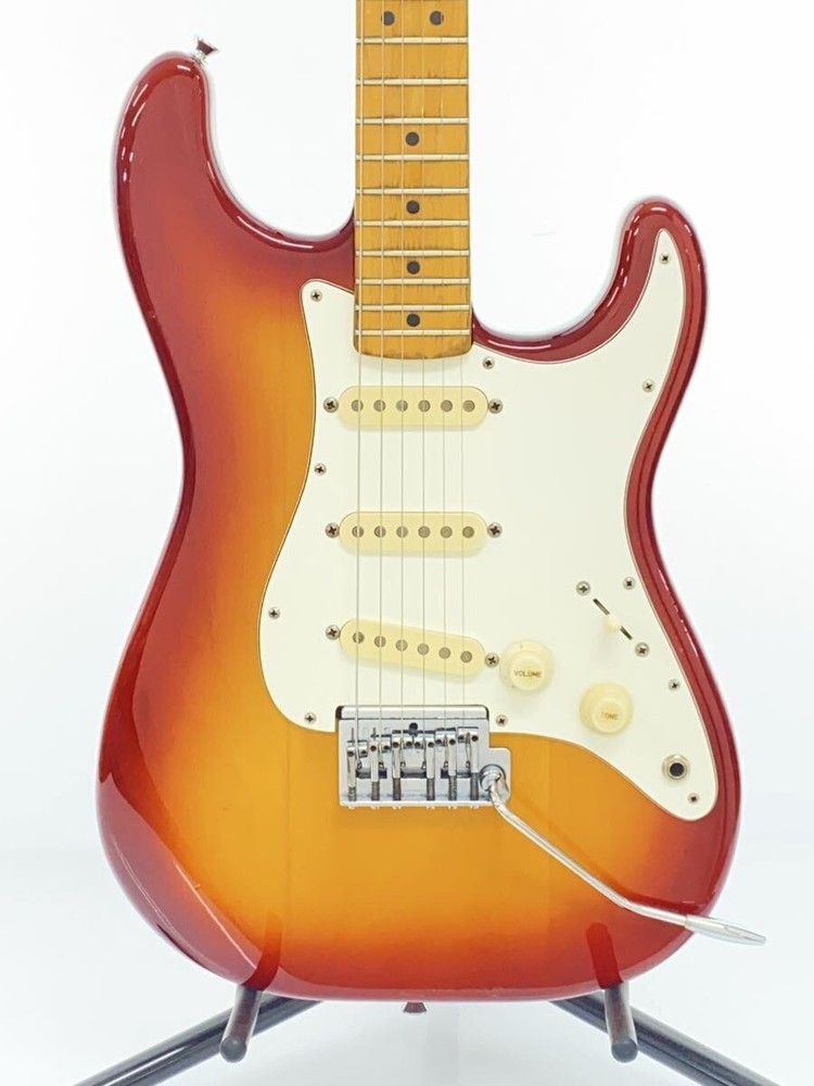 Fender Stratocaster-type SSS 1983 Electric Guitar