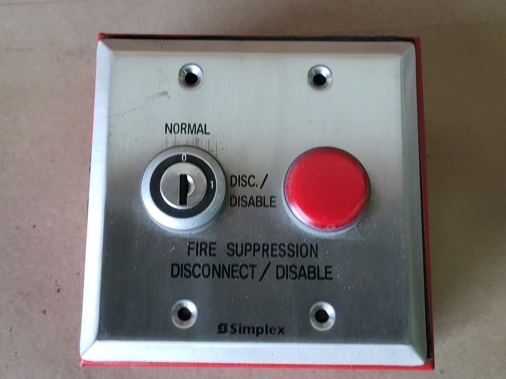 SURPLUS NEW SIMPLEX 0637664 Surface Mount Maintenance Switch – Safety