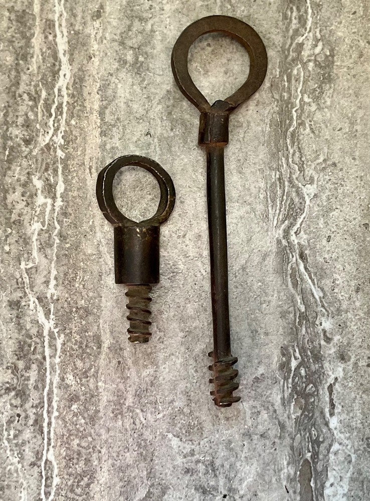 2 Antique Screw Type Skeleton Keys