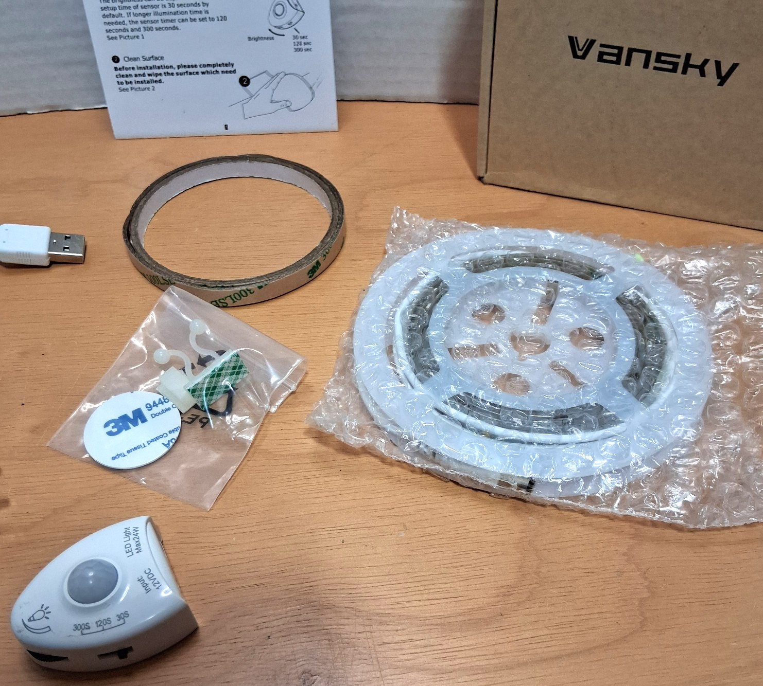 Vansky - Motion Activated - LED Under Bed Light - 5' Strip - Auto Shut Off - NEW