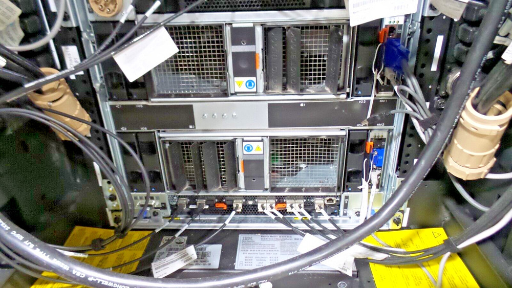 IBM Pure Data 3565 Storage Machine Type 9308, Model: 4CX Blade Canter H