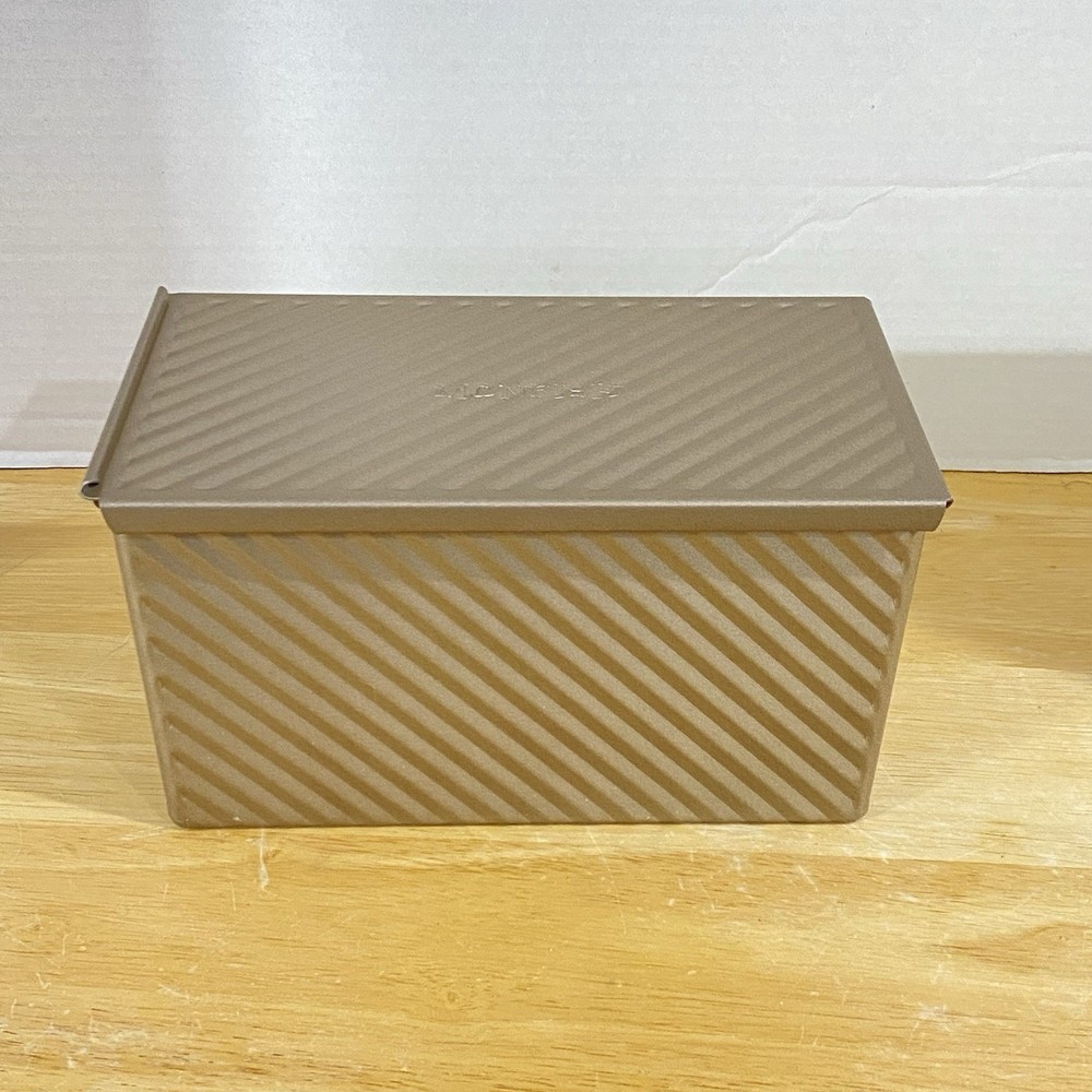 NEW monfish Pullman Loaf Pan w Cover 1 POUND Non-Stop Bread