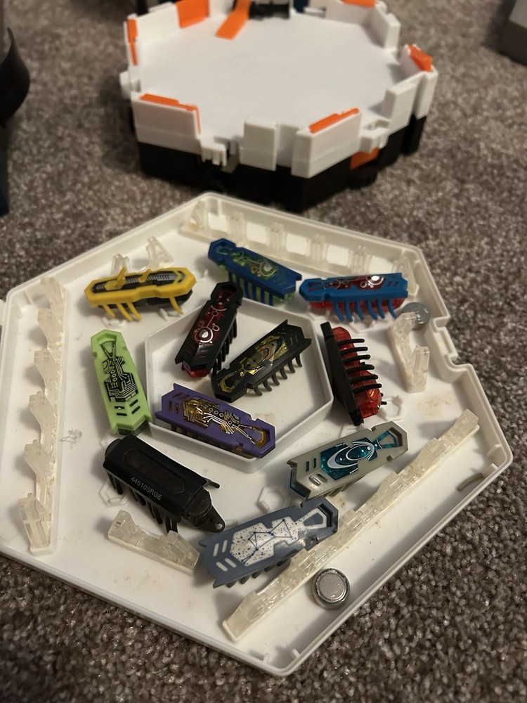 Hex Bug Collection + Hex Bugs And Play Area