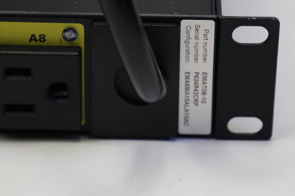 Eaton EMAT08-10 PDU Managed Rack - Black