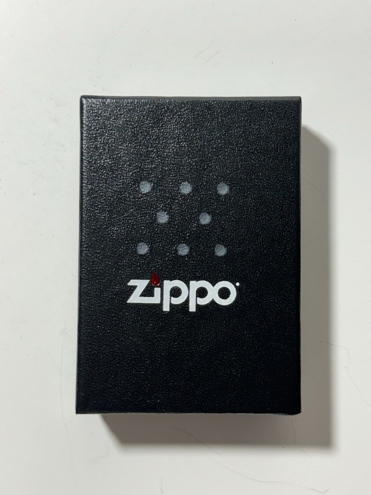 ZIPPO MERRY CRISTMAS CANDY CANE Red Lighter