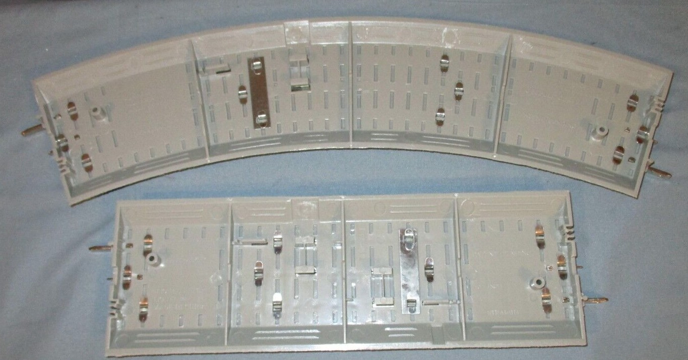 Lionel FasTrack 60" x 40" Oval 8-2-1-1 Track Pack O/027 ga. w/ Special Sections