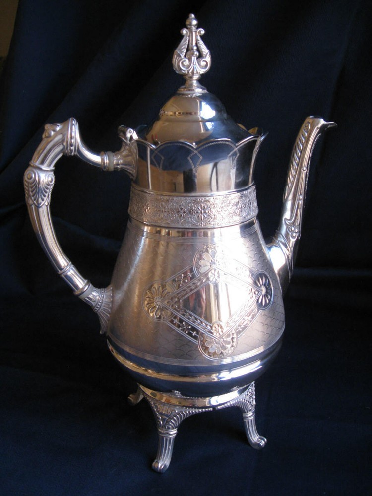 Silver-plated Coffee Pot - Extensive engravings - Excellent condition