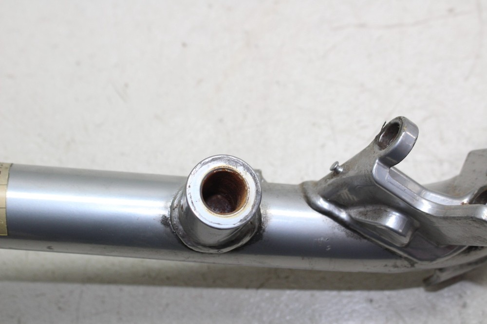 2002-2006 Harley-davidson V-rod Vrsca Right Lower Frame Rail Support Subframe
