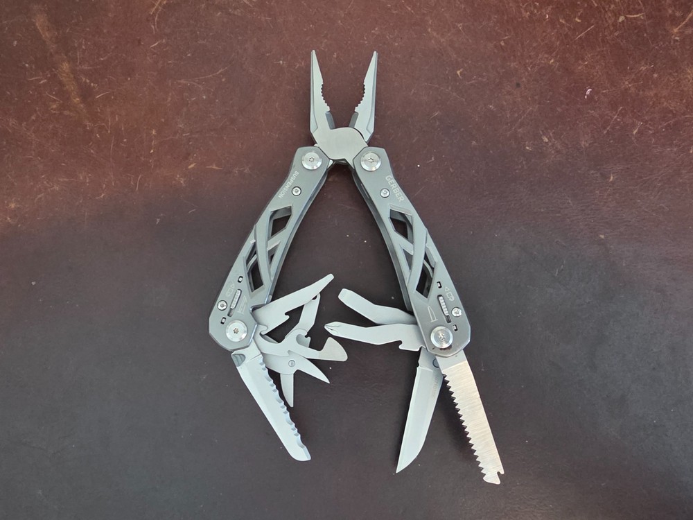 One Gerber 2201471 Suspension Multitool TSA