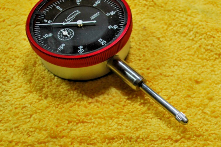 iGaging indicator for tool post mounting & easy lathe setup or checking runout