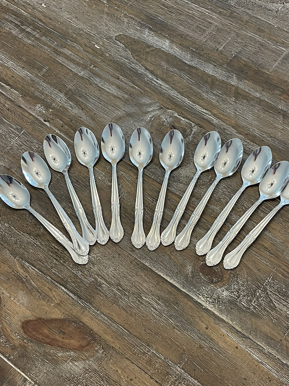 Winco 0004-01 12-Piece Elegance Teaspoon Set, 18-0 Stainless Steel 24 Two Dozen