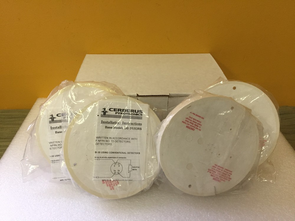 Siemens / Cerberus / Pyrotronics DB-3S Smoke Detector Surface Mounting Base. New