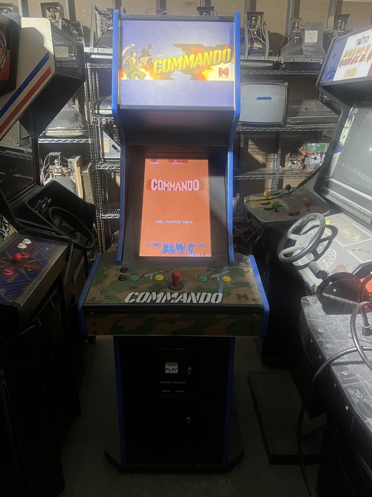 COMMANDO ARCADE MACHINE by CAPCOM 1985 (EXCELLENT CONDITION)
