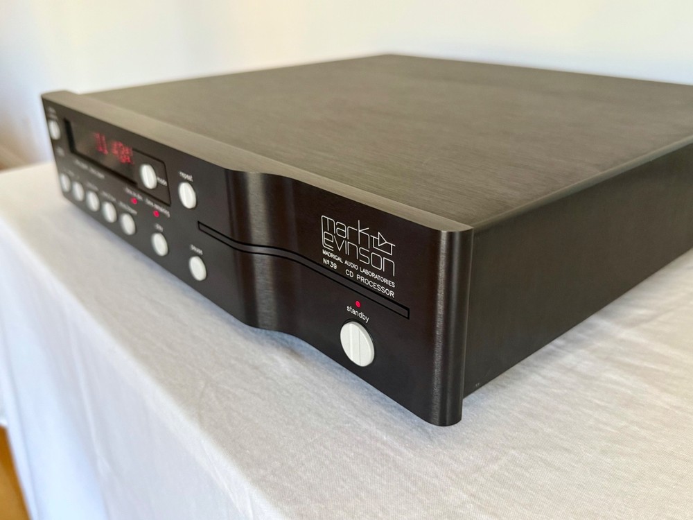 Mark Levinson 39 CD Player Processor w/ Remote - Excellent!