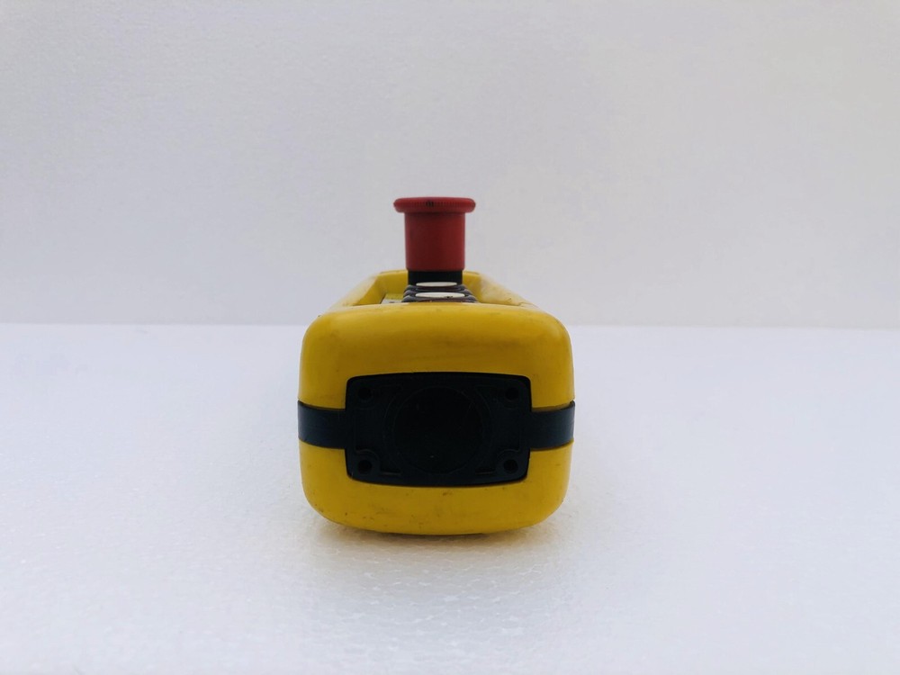 SCHNEIDER ELECTRIC XAC-A4813 OVERHEAD CRANE REMOTE CONTROL PENDANT 4 BUTTON