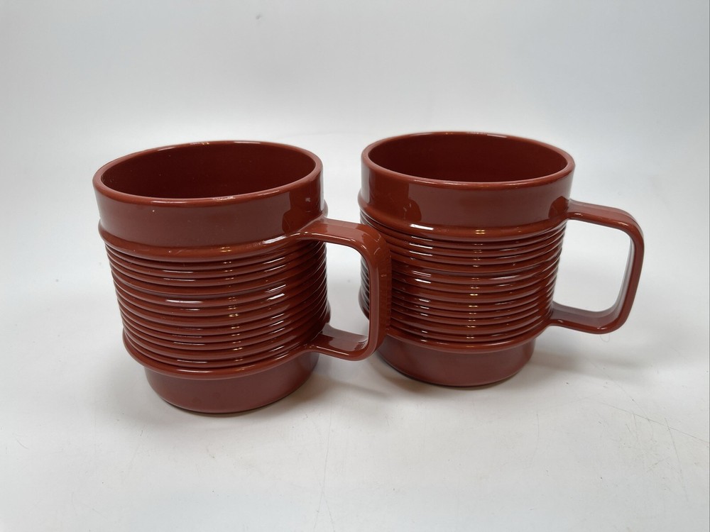 2 Vintage Rubbermaid #3819 Ribbed Plastic Mug Coffee Cup Stackable Camping