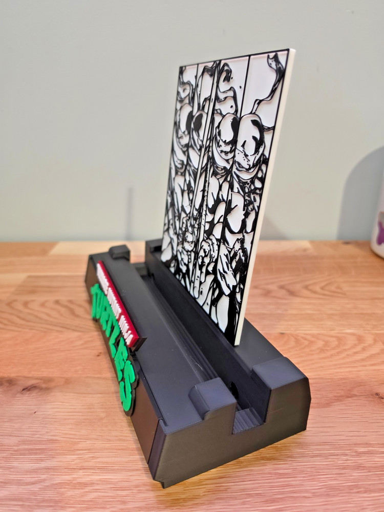 TMNT- Comic Book Display Stand CGC, CBCS, Non-Graded Comics