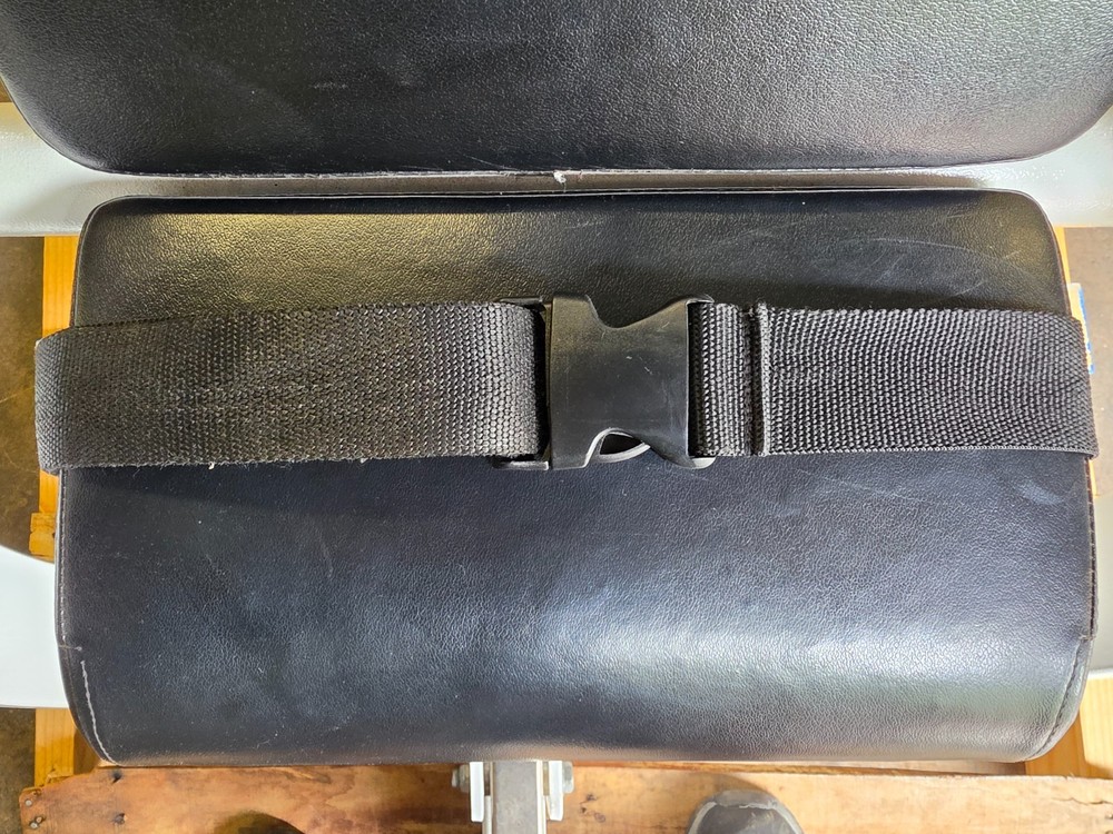 HOIST Low Back Selectorized Machine HS 1225 Commercial