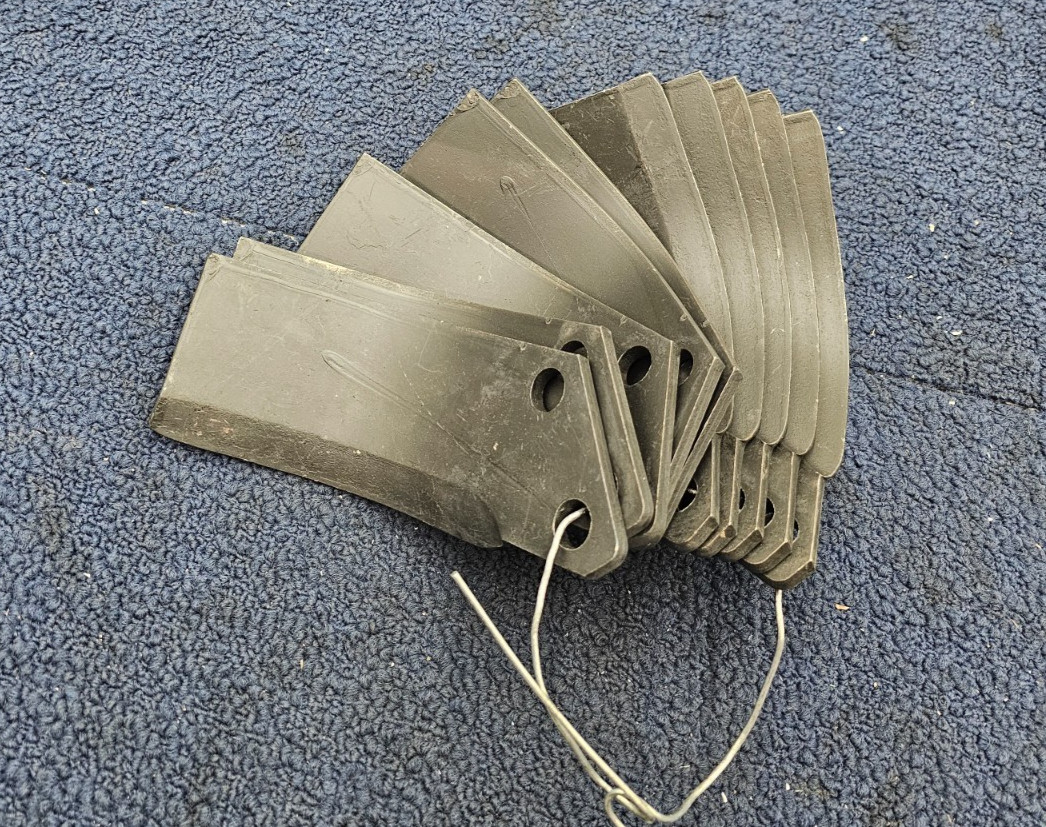 (QTY 10) Comeb R 22 Blade Black Attachment for Skid Steer Rotary Tiller