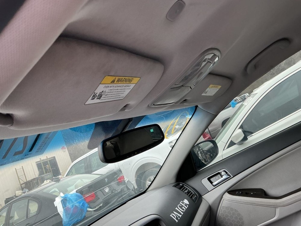 OPTIMAKIA 2012 Glove Box 4984493