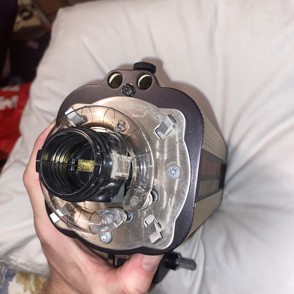 White Lightning UltraZap 1600Watt Powerful Electronic Flash Working (A)