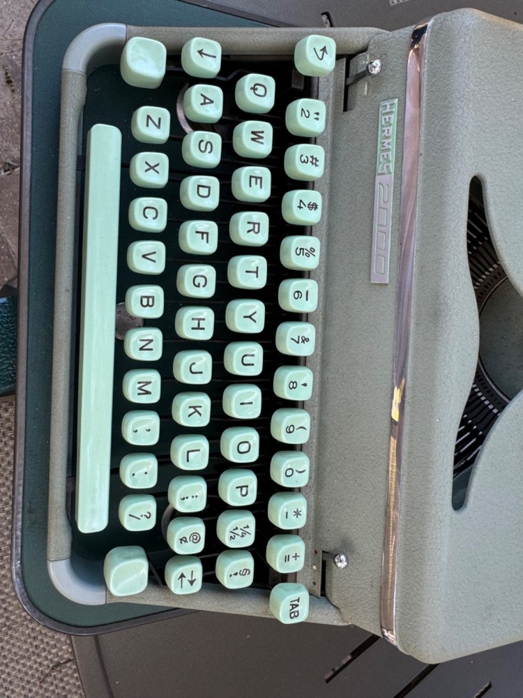 1950s hermes 2000 typewriter