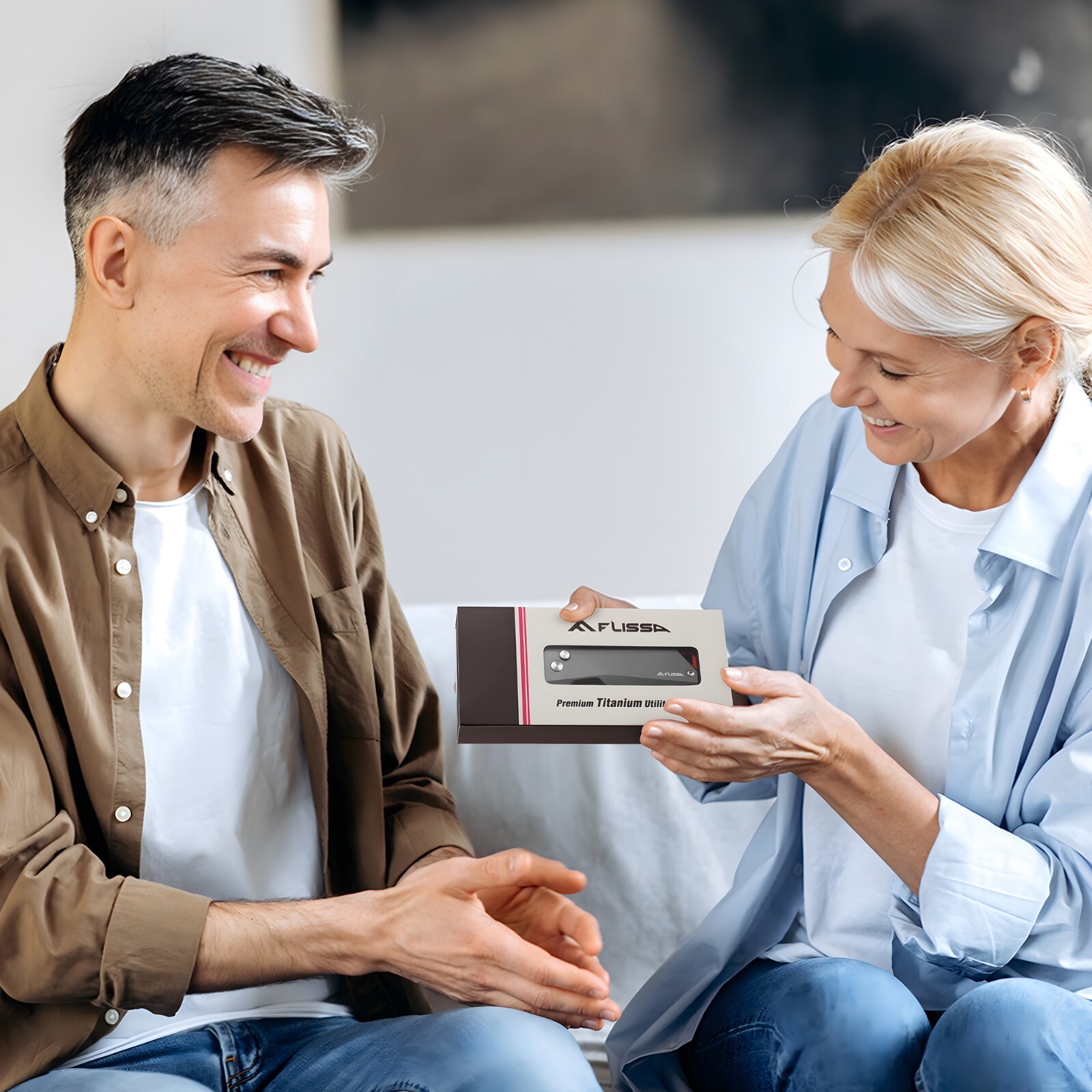 FLISSA Advanced Titanium Utility Knife CNC Unibody 10 Extra Blades Quick Change