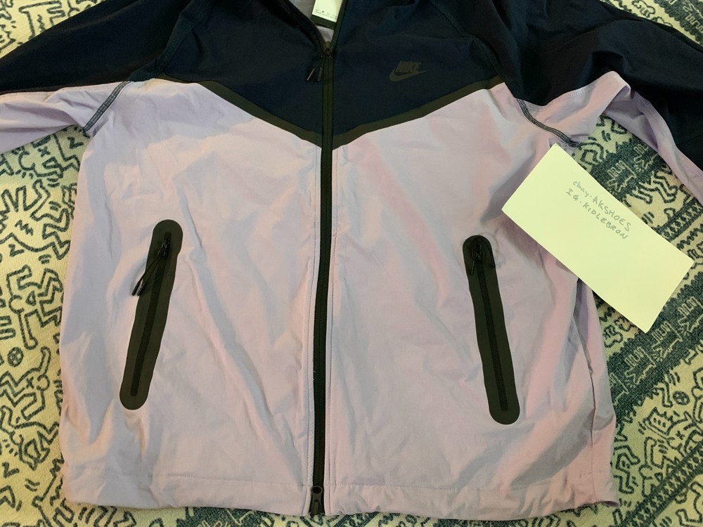NEW Nike Tech Woven Windrunner MEDIUM Obsidian Hydrangeas Windbreaker $145 pack