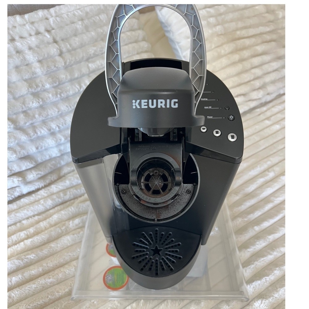 Keurig K Cup Coffee Maker Black Silver Single Serve With K Cups Bundle