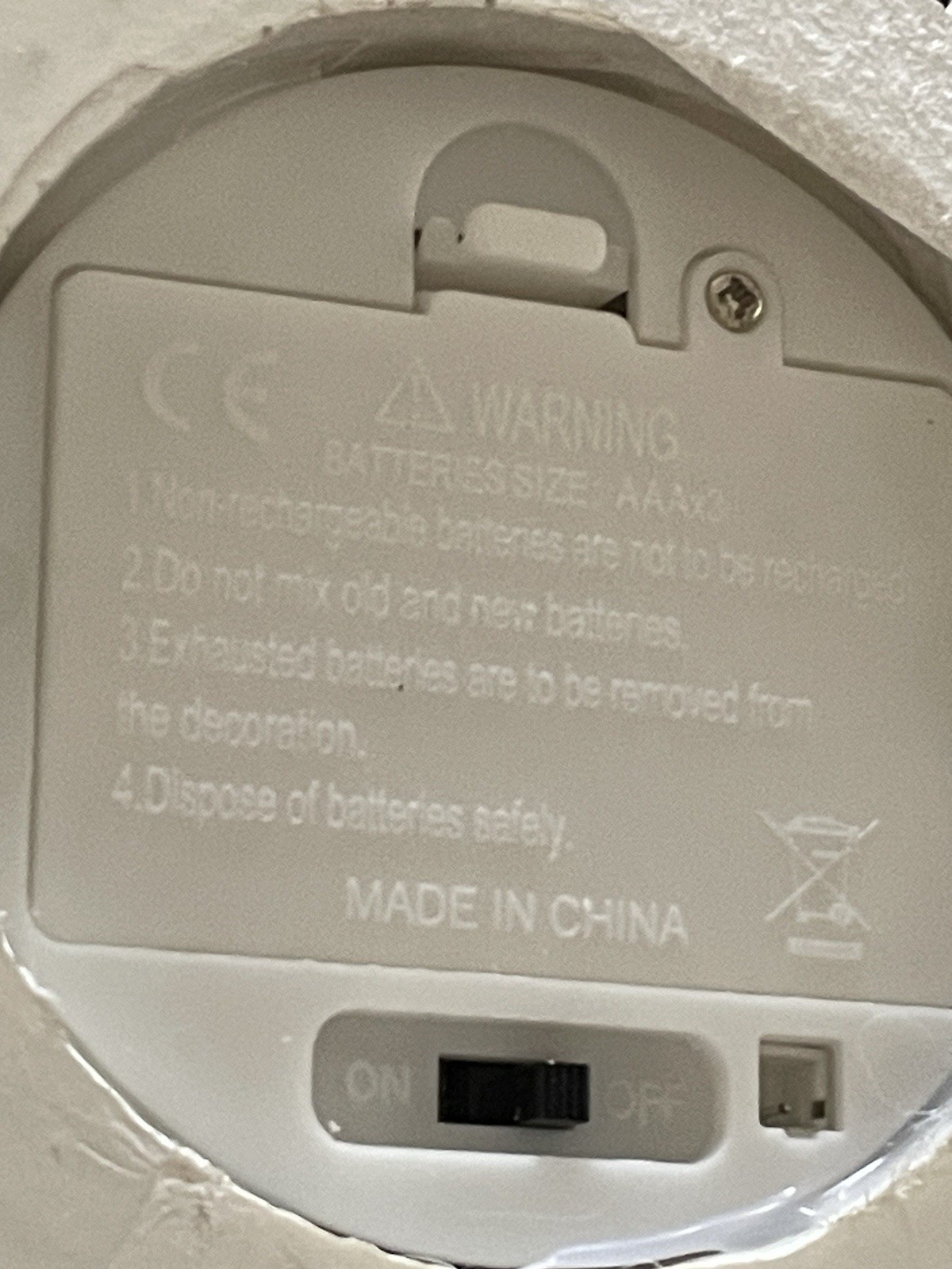 NWT Bella Lux Easter Pastel Frosted Resin Treats Donut & Macaroon Faux LED Cake