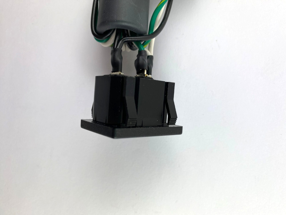 Fluke Networks 3347366 REV 002 Plug