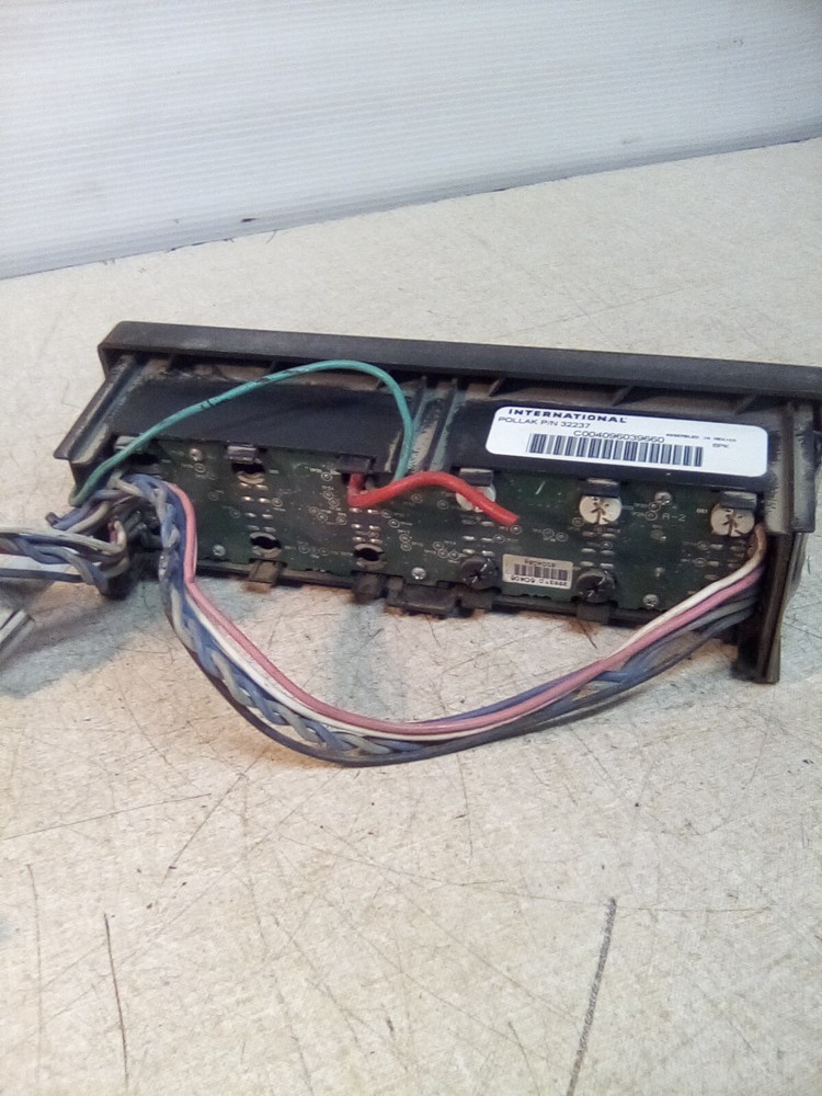 International Dash Switch Panel 32337