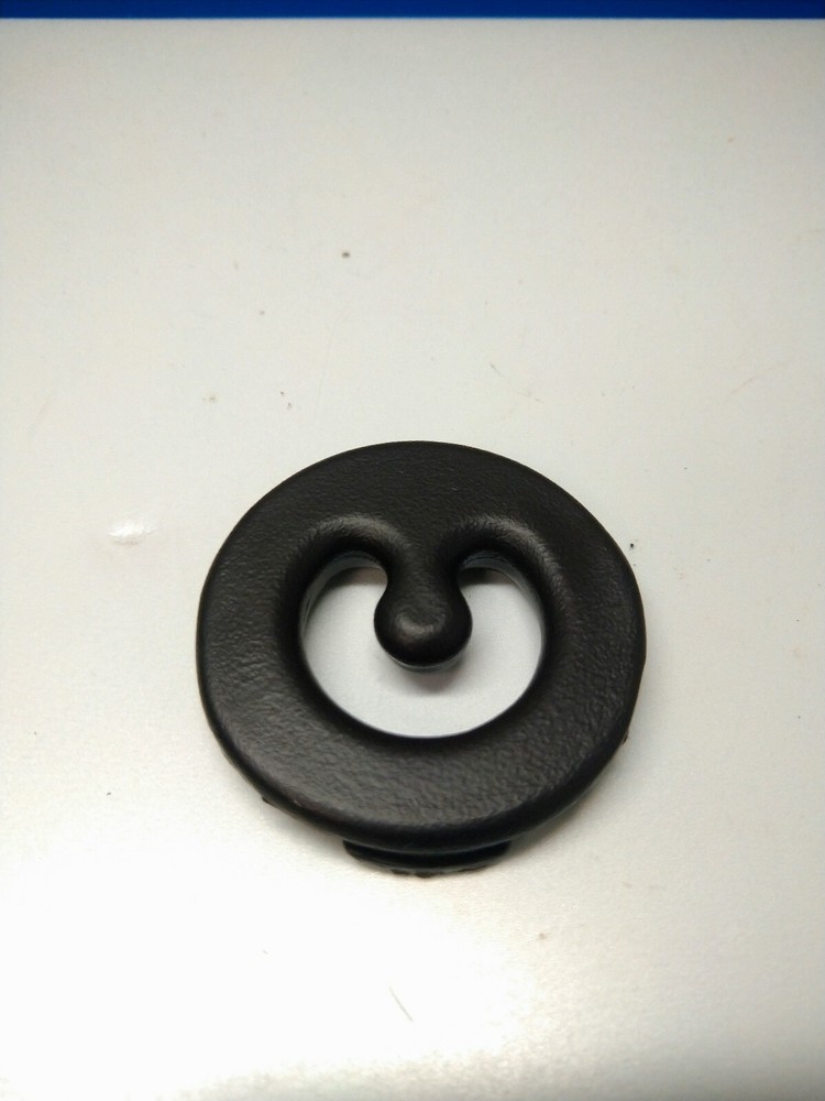 OEM GM cargo shade retainer hook 25913048