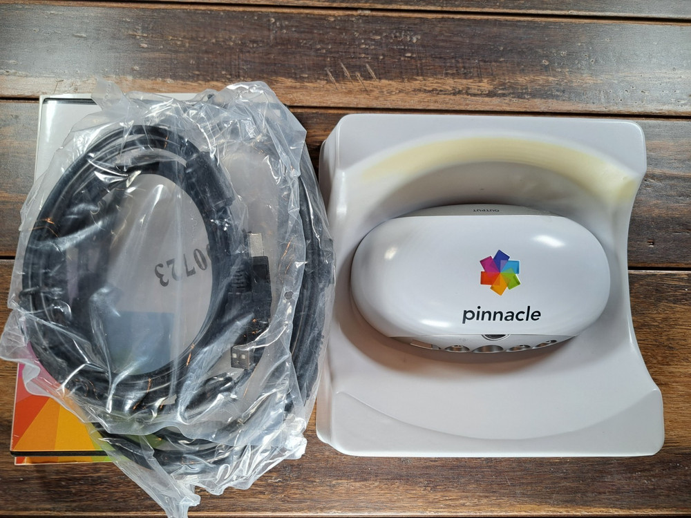 Pinnacle Studio MovieBox Plus USB Video Capture