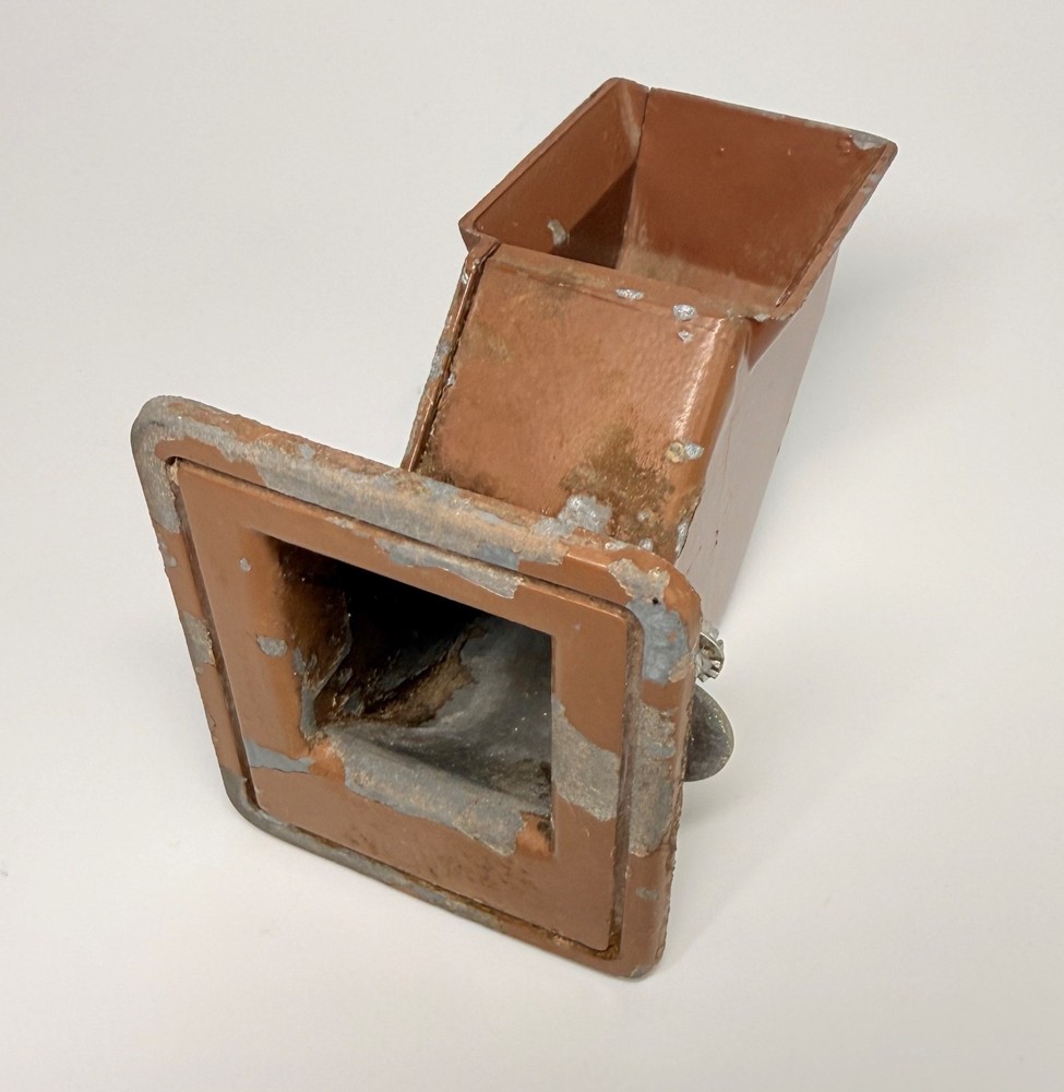 Seeburg Jukebox Coin Return Reject Cup Chute W/Mounting Hardware Change