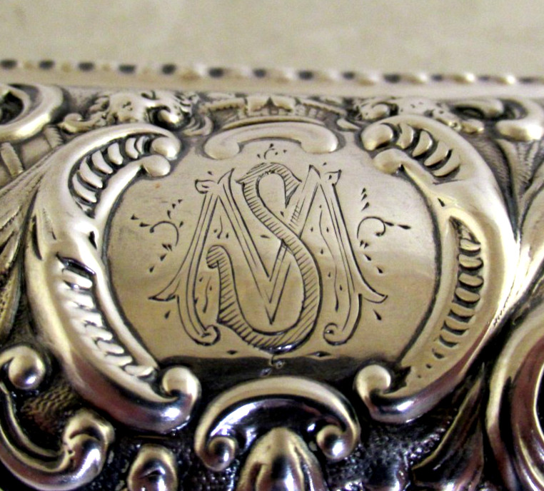 Solid Silver - VICTORIAN TRINKET - DRESSING TABLE BOX - Hallmarked:-L`don 1894