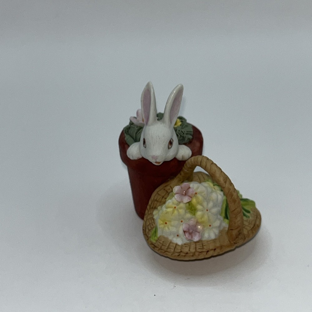 Enesco Bunny Rabbit Porcelain/Ceramic figure
