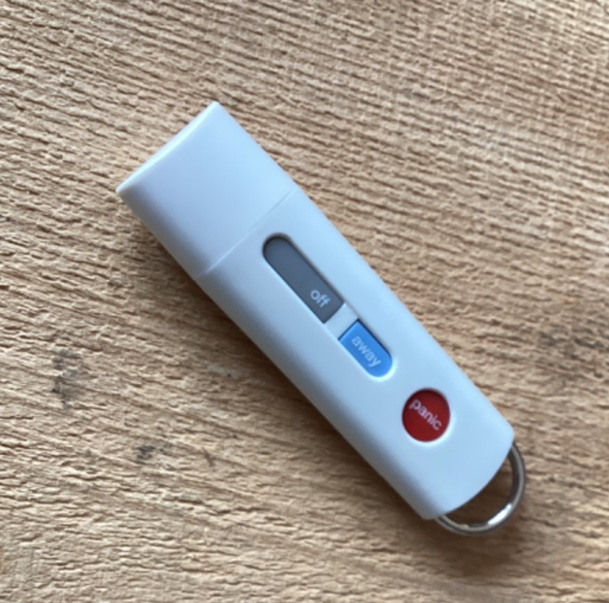 Simplisafe Keychain Remote Sensor #2B8A1 - No Box - Pre-owned