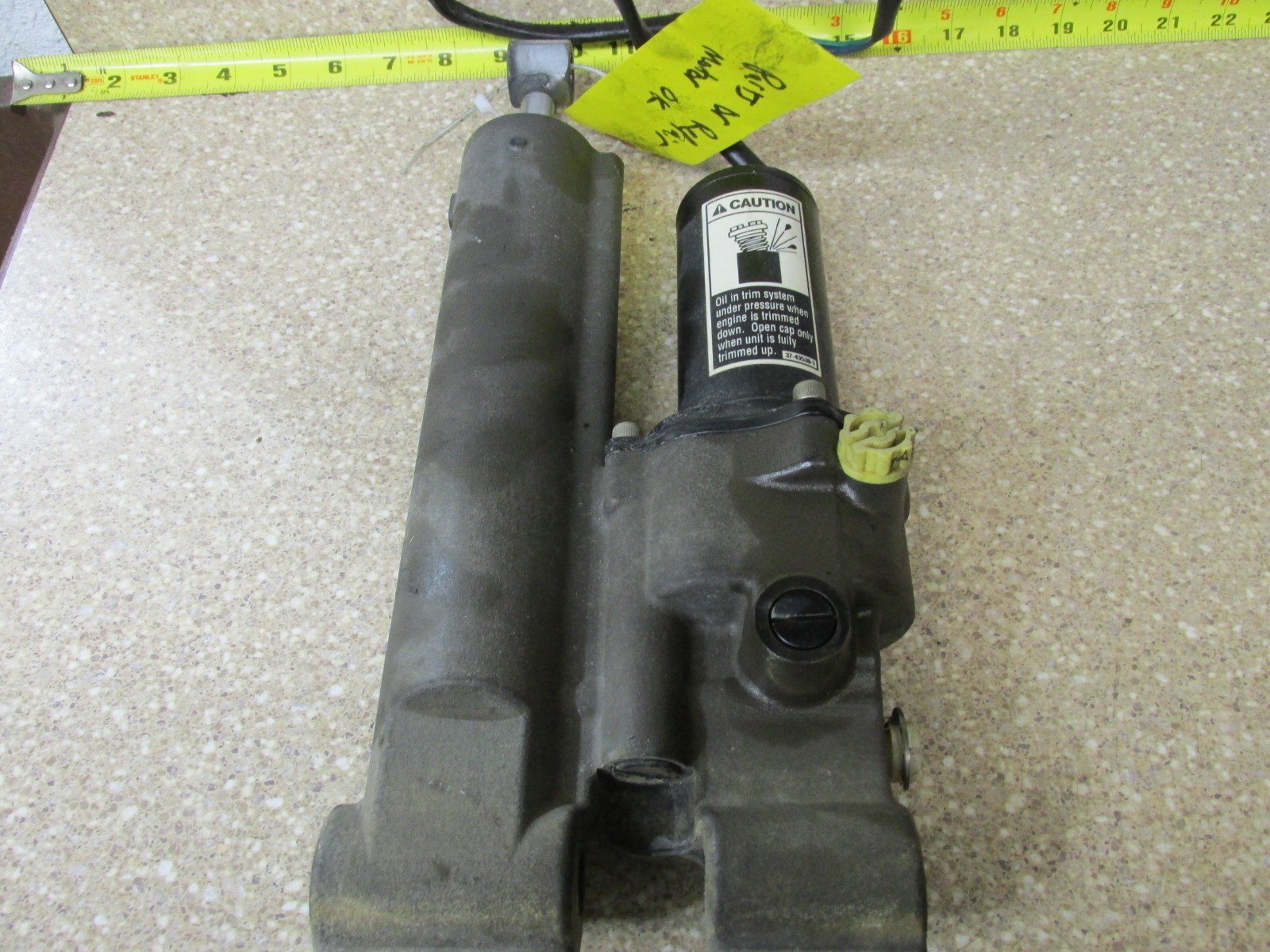 Mercury Force 40 HP Power Trim Assy. 822344A [for parts or repair]