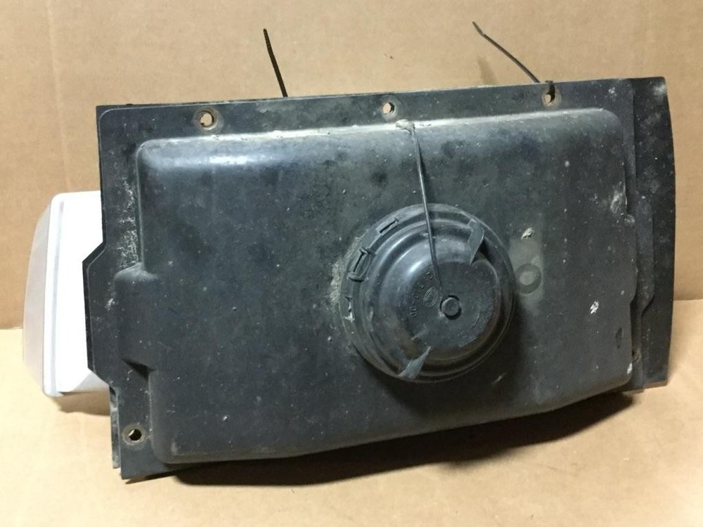For 2005 STERLING A9500 HEADLIGHT Right , IL