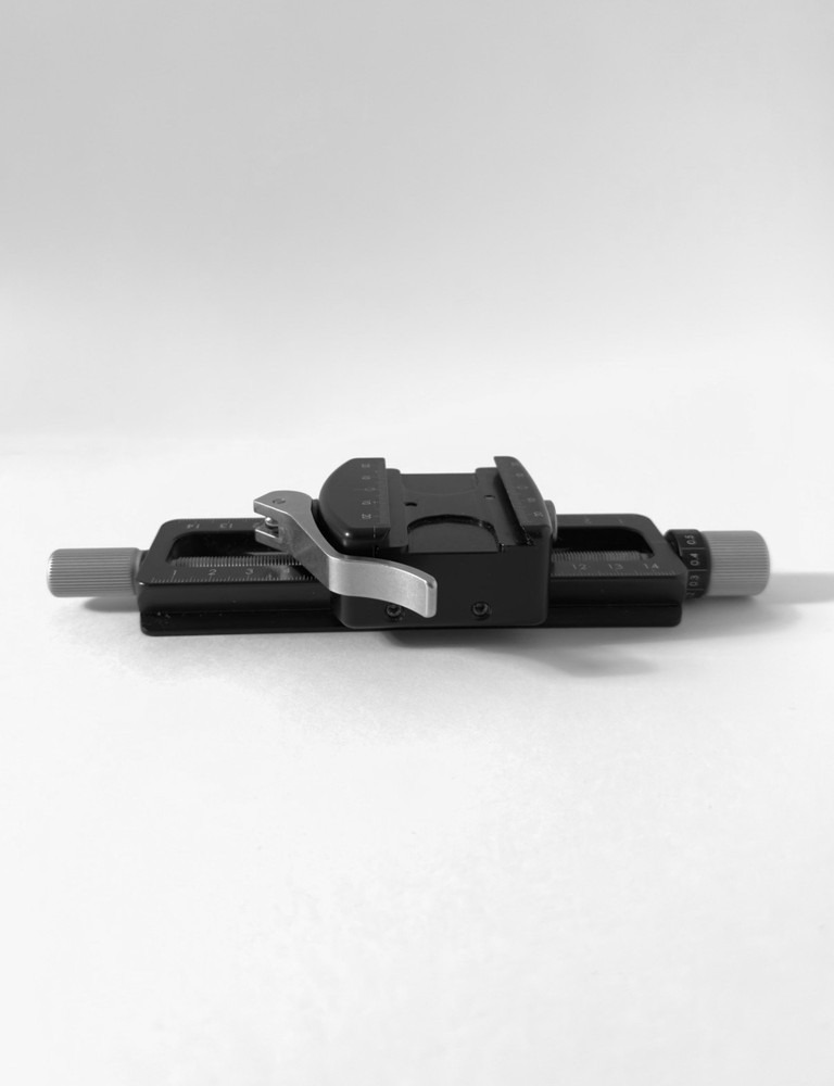 Really Right Stuff Macro 150 Single-Axis Focusing Rail with Integrated Arca-Type