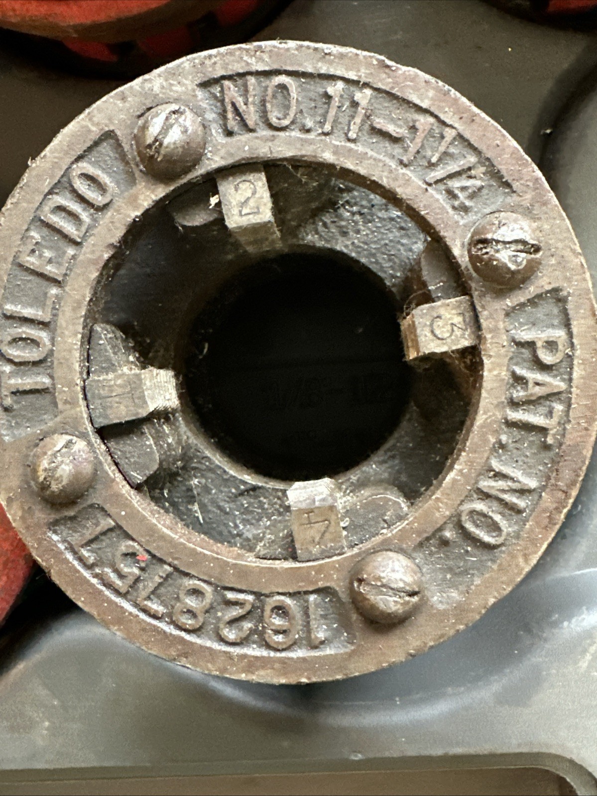 Rigid Pipe & Toledo Pipe Threading Set 3/4” 3-1” 2-1-1/4” 1-1/2” 2” 12R W/handle