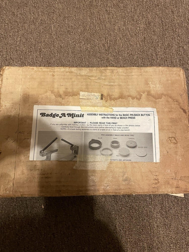Vtg Badge-a-Minit Button Making Kit Tools BADGE A MINIT