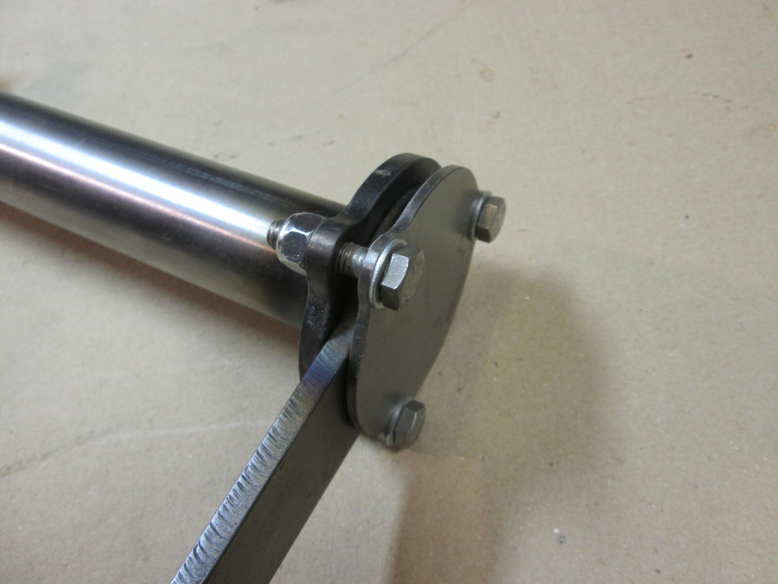 Torsion bar for dragster, altered, cackle car