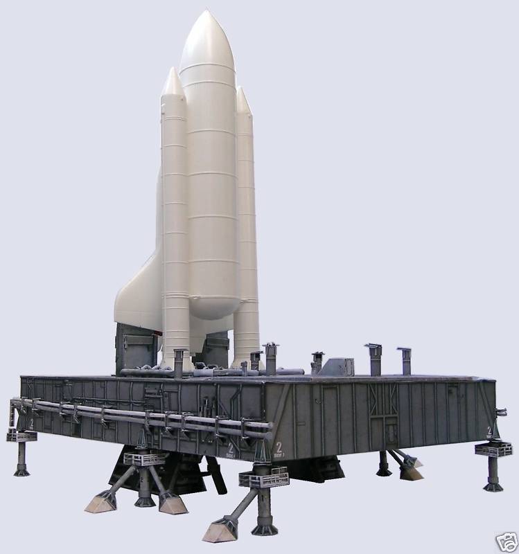 Space Shuttle Mobile Launch Platform MLP 1:72 for Monogram w/Boosters/Tanks READ