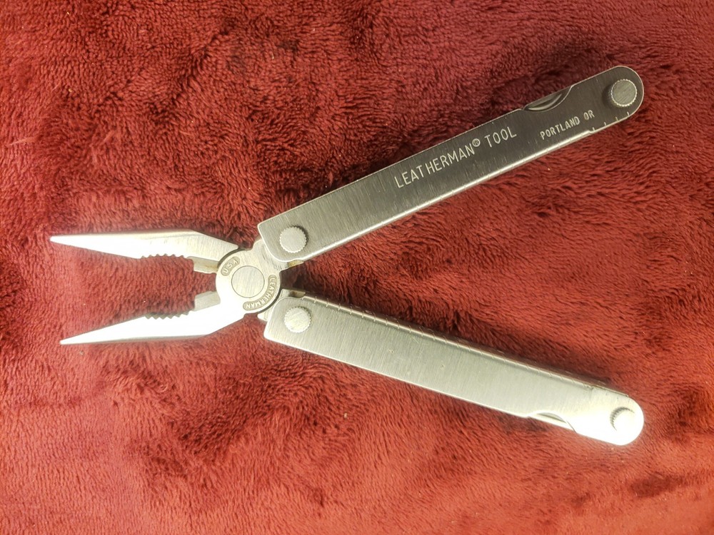 Leatherman PST Multi tool 0399 0499 Date Code