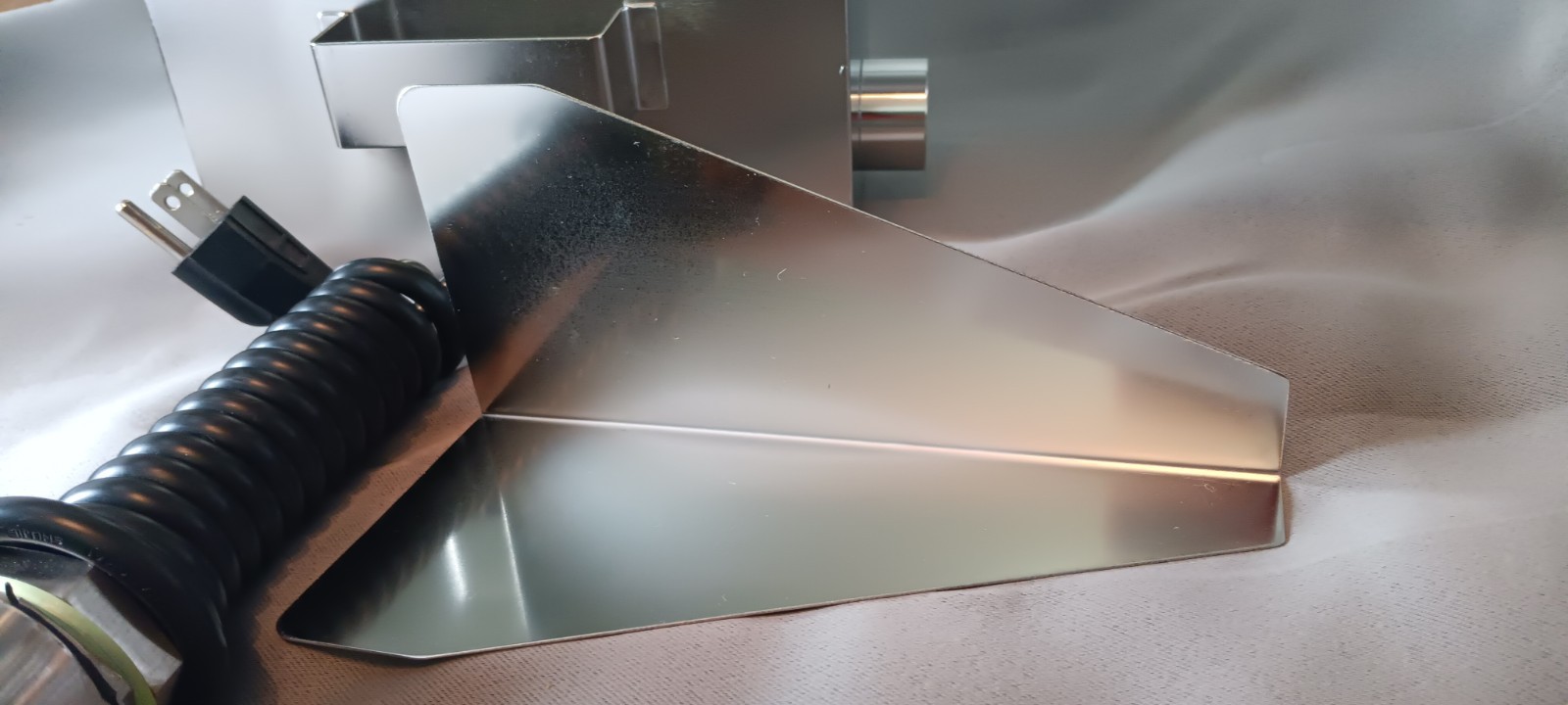 Columbia Sani-Lav Model 558 Knife Sterilizer Stainless Steel Cabinet, New in box