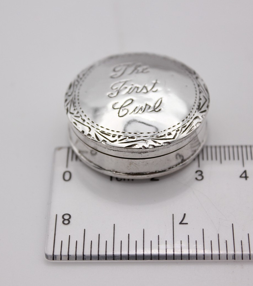 Sterling Silver First Curl box 3.3cm diameter, Sheffield 1995